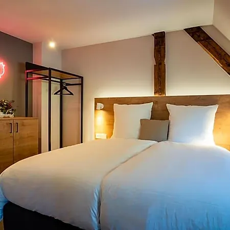 Coucou & Kuckucks-stube Otel