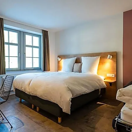 Coucou & Kuckucks-stube Otel