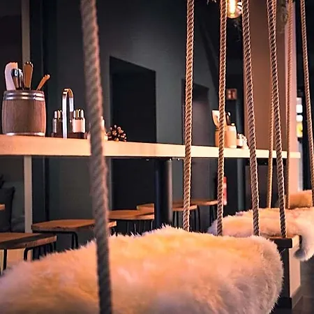 Otel Coucou & Kuckucks-stube 4*