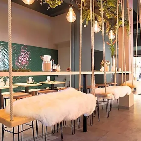 Coucou & Kuckucks-stube Hotel