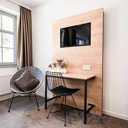 Coucou & Kuckucks-stube 酒店 4*