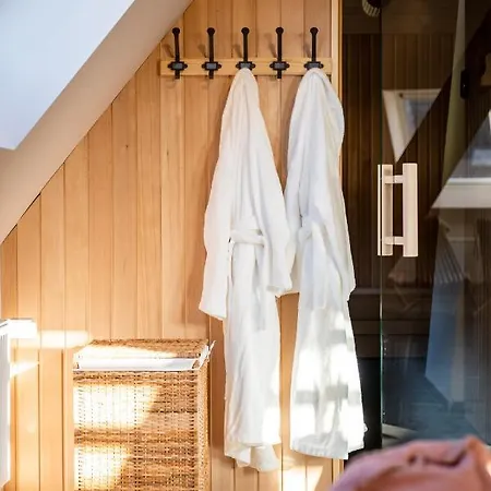 فندق Coucou & Kuckucks-stube