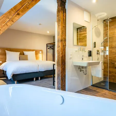 Coucou & Kuckucks-stube Otel