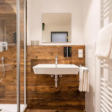 Coucou & Kuckucks-stube فندق 4*