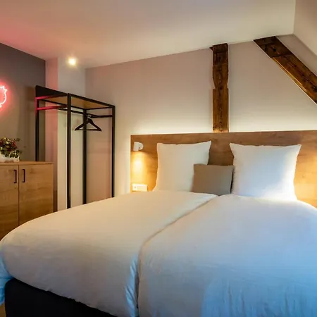 Hotel Coucou & Kuckucks-stube