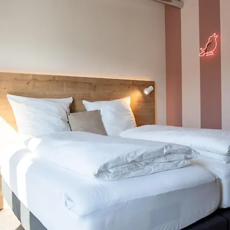 Hotel Coucou & Kuckucks-stube