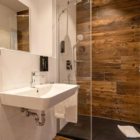 Coucou & Kuckucks-stube 4*