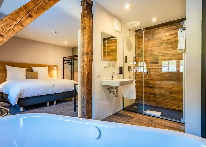 מלון Coucou & Kuckucks-stube