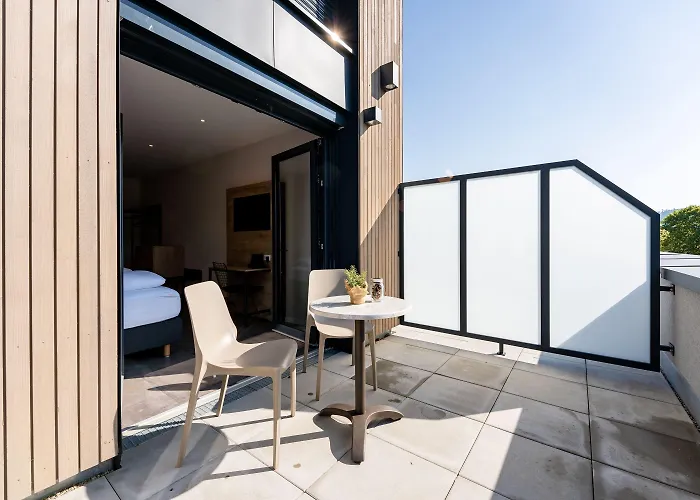 ホテル Coucou & Kuckucks-stube