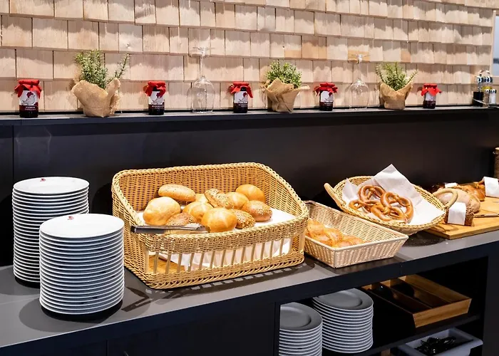 ホテル Coucou & Kuckucks-stube 4*