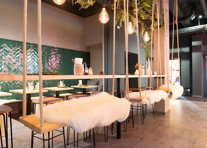 Coucou & Kuckucks-stube ホテル 4*