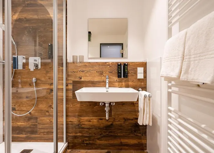 Coucou & Kuckucks-stube מלון 4*